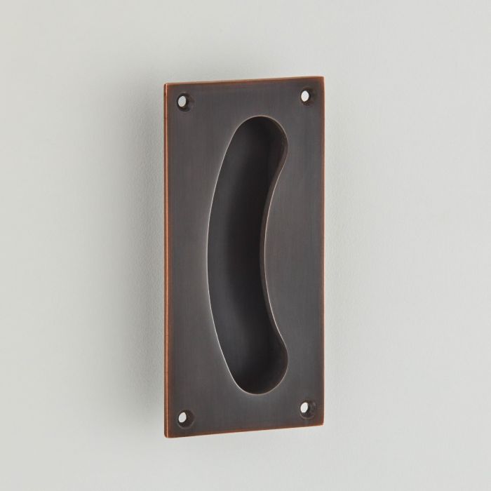 Croft Hardware Kidney Cast Flush Pull