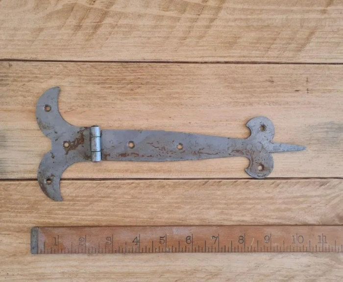 Cottingham Fleur De Lys Hinge 